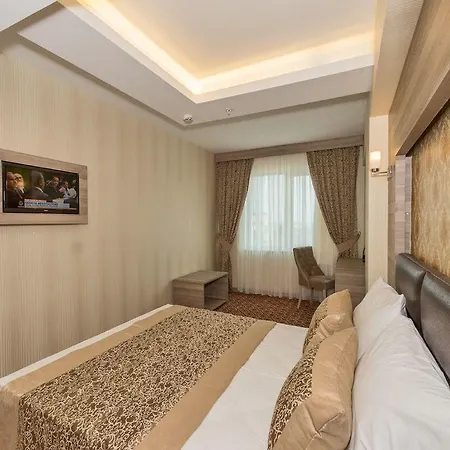Borz Hotel 3*